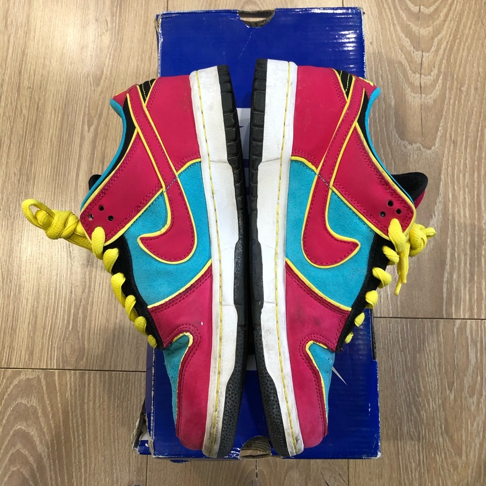 Nike SB Dunk Low Ms. Pacman 2009 US7